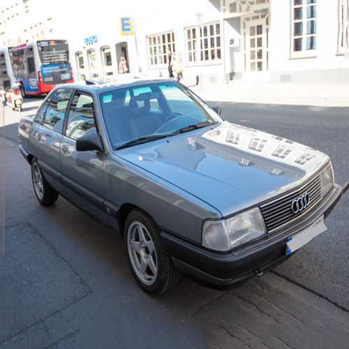 Audi 100