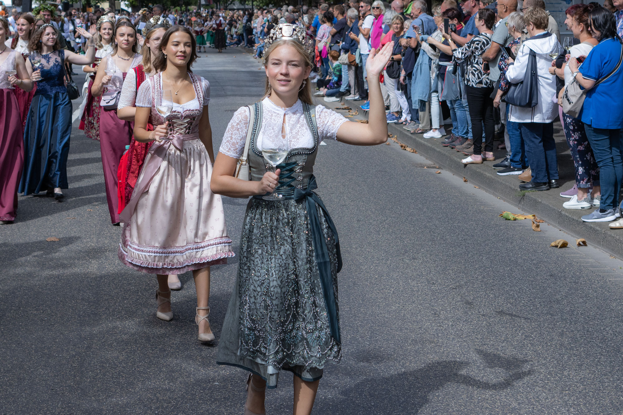 Weinkönigin Mira