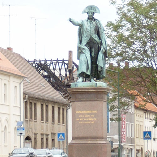Leopold-Denkmal