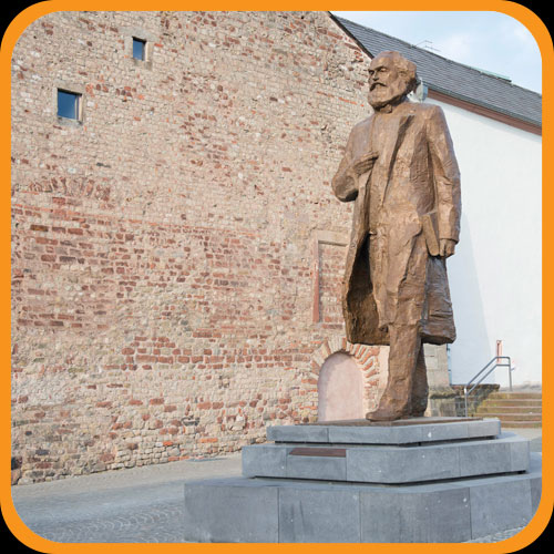 Karl Marx Denkmal
